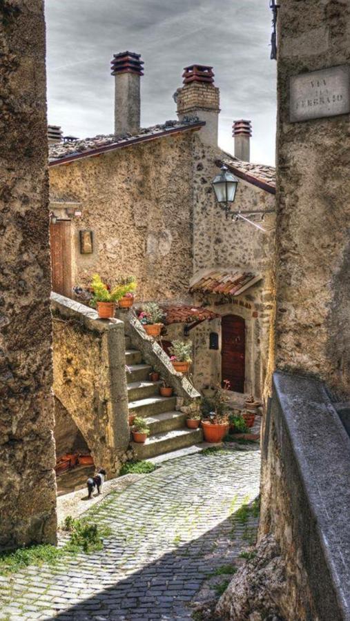 Casa Con Vista Holiday Rentals, Honeysuckle Guardiagrele Exterior photo