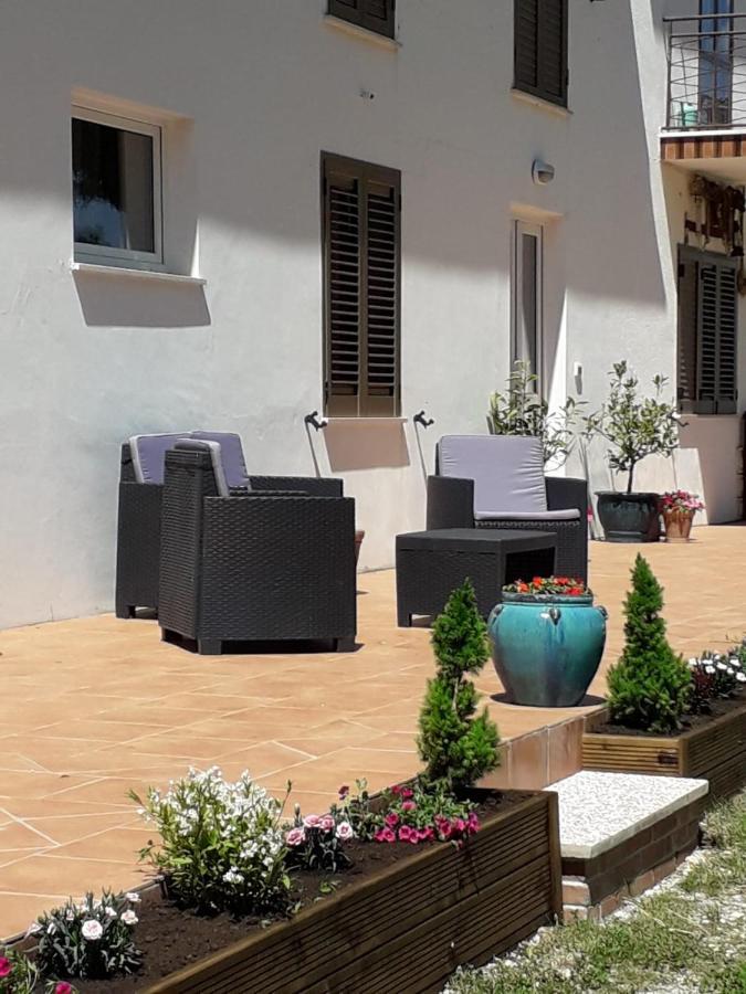 Casa Con Vista Holiday Rentals, Honeysuckle Guardiagrele Exterior photo
